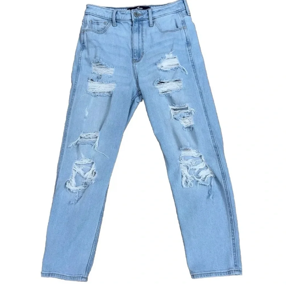 Hollister Ultra High Rise Mom Jeans Ripped Size 5 Short / Petite W27 L25